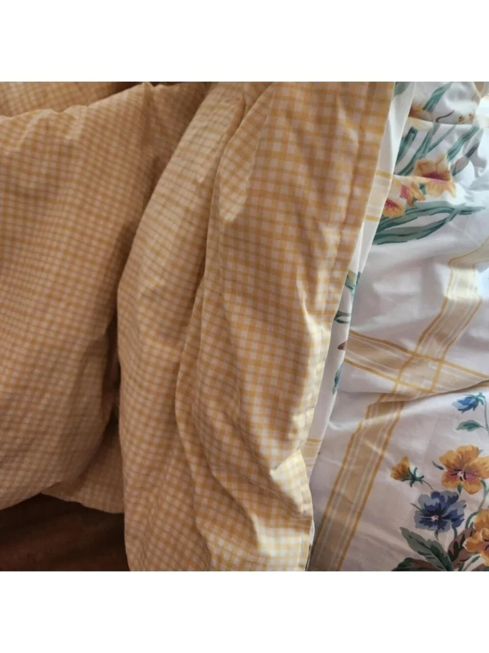 UltraKing Vintage Reversible Floral Gingham Comforter Yellow Cottagecore Bedding